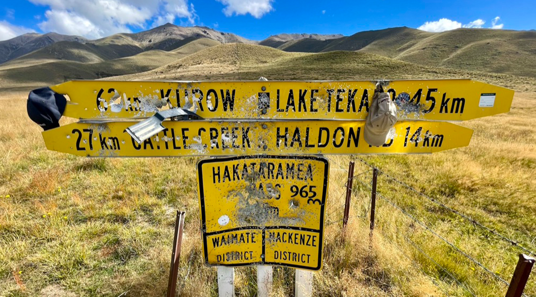 Summit sign on the Hakataramea Saddle